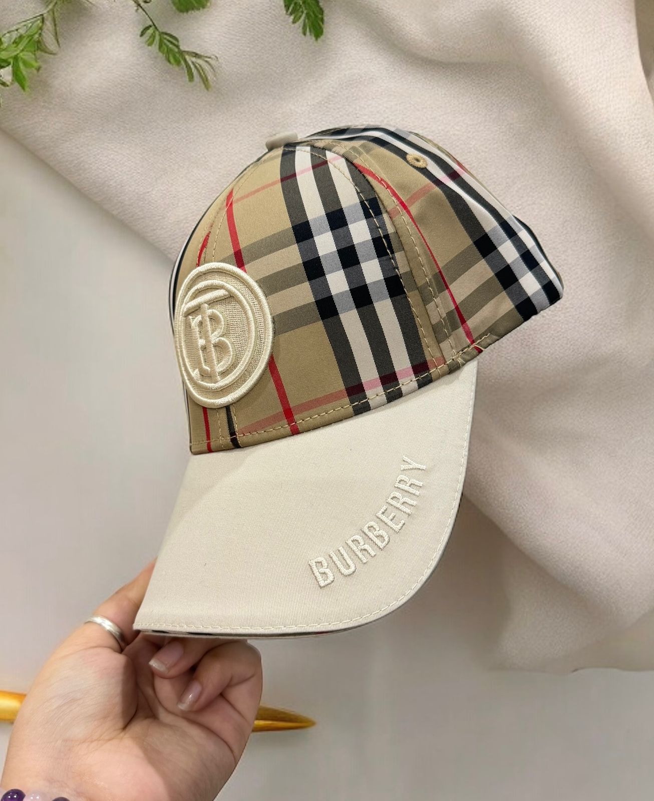 BURBERRY BASEBALL CAPS