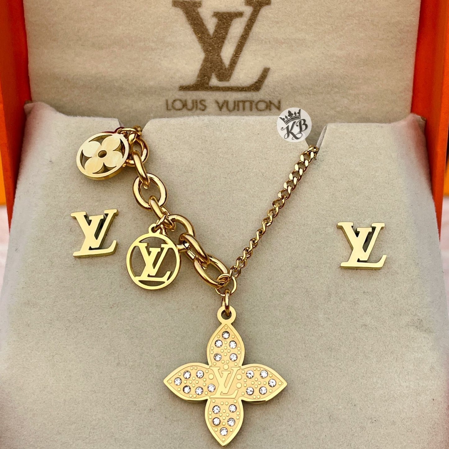 LV  Necklace and earrings Combo